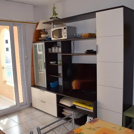 A 2 Pieces Pour 4 Personnes, Terrasse Avec Vue Piscine 公寓 Fréjus